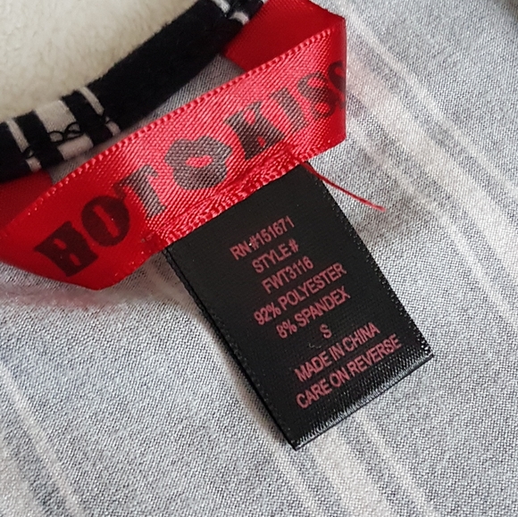 Hot Kiss Black and White Striped V-neck Top - Picture 3 of 3